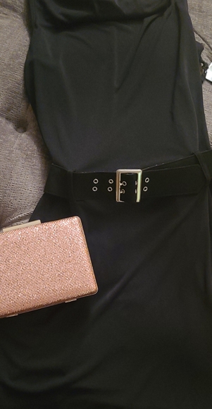 Dress - Picture 2 of 8